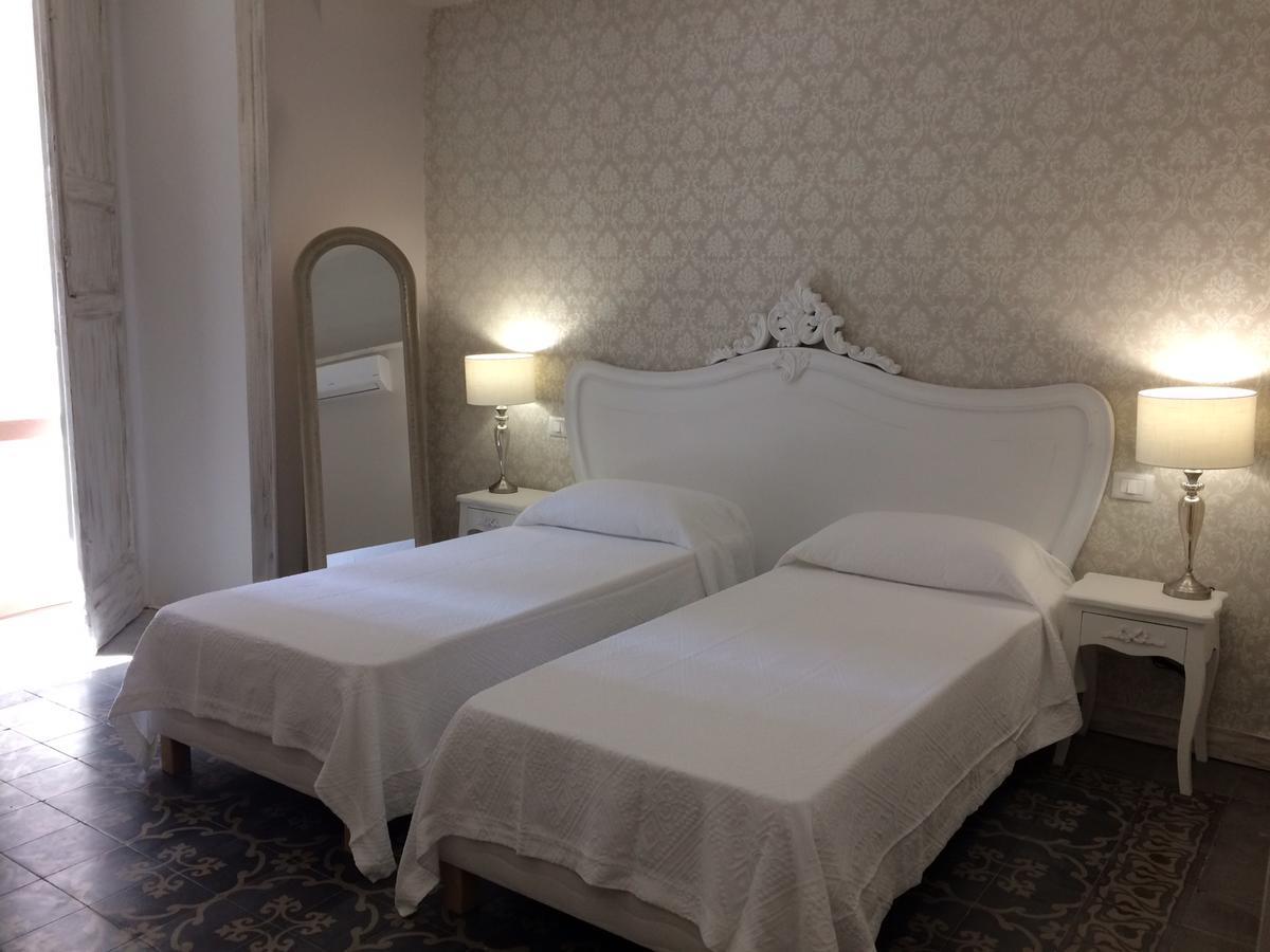 La Casa Di Alma Luxury Couette-café Catane